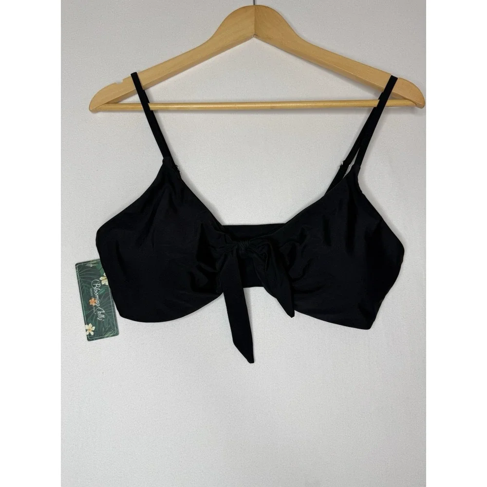 Blooming Jelly Womens Knot Front Swim Bikini Top Adjustable Straps Sz Large NEW